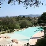 Apartment Cosy Aphrodite Avec Acces A La Piscine Et Au Jacuzzi *