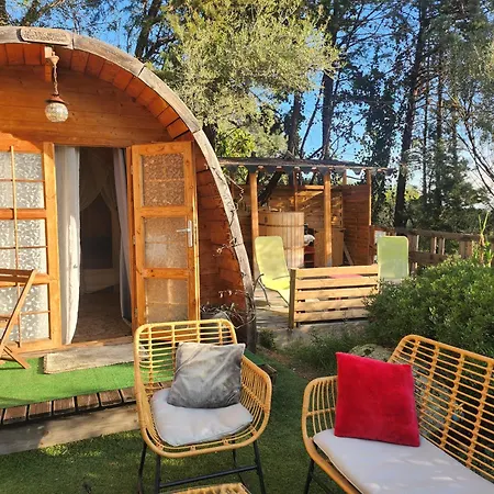 La D'aphrodite Avec Jacuzzi Vue شقة