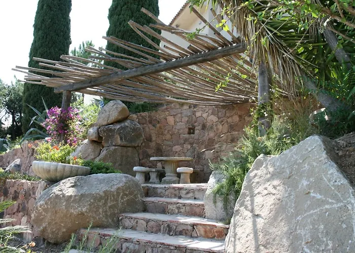 La D'aphrodite Avec Jacuzzi Vue شقة